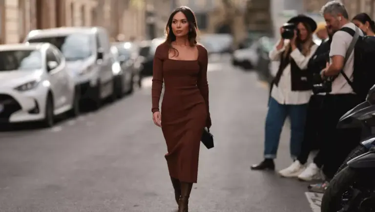 discover-14-chic-dresses-for-larger-busts-this-fall-and-winter