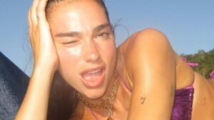 dua-lipa-stuns-fans-with-new-bikini-photo-on-instagram