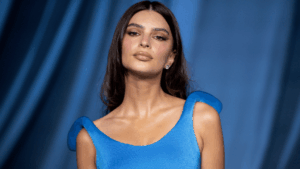 emily-ratajkowski-kisses-romain-gavras-sparks-romance-buzz