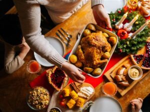 family-political-talks-may-shorten-thanksgiving-dinners-by-24-minutes