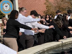 freedom-fountain-observance-celebrates-service-and-community-spirit