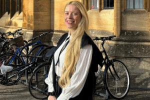 gen-z-ecologist-earns-ph-d-faces-backlash-from-trolls