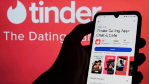 gen-z-men-fear-dating-amid-social-media-scrutiny-report-reveals-urgent-trends