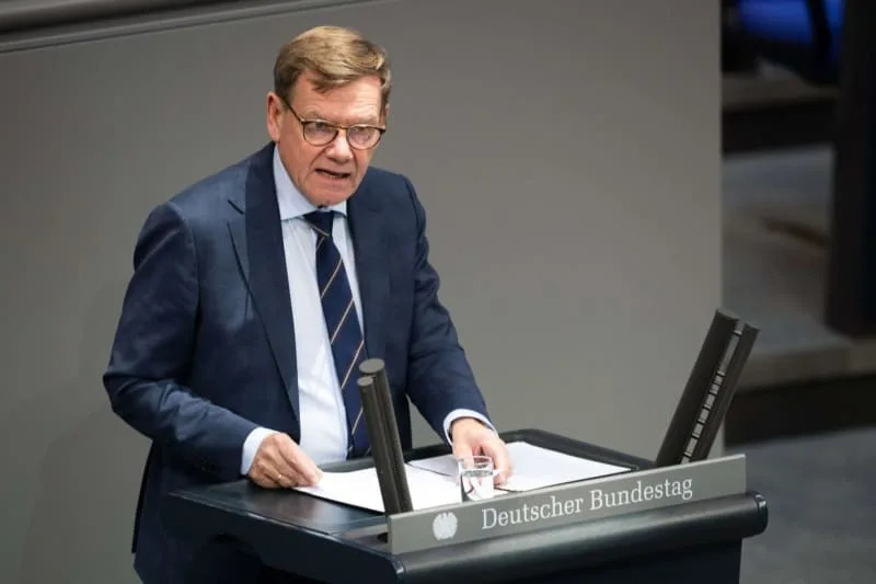 german-foreign-minister-s-south-america-trip-disrupted-by-plane-issues