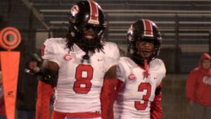 glenville-defeats-perry-35-7-in-ohsaa-division-iv-regional-final