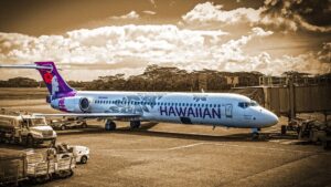 hawaiian-airlines-considers-airbus-a220-and-embraer-e195-e2-for-fleet-renewal