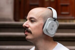 holiday-gadget-gift-guide-8-must-have-tech-picks-for-2025