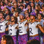how-garth-brooks-and-rock-anthems-energize-college-football