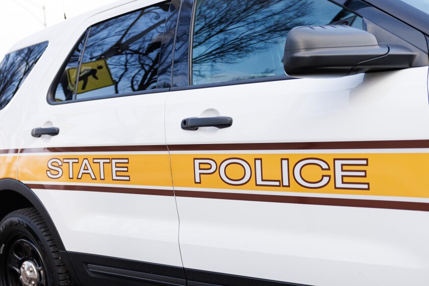 i-94-shut-down-near-northbrook-live-wires-dangerously-hanging