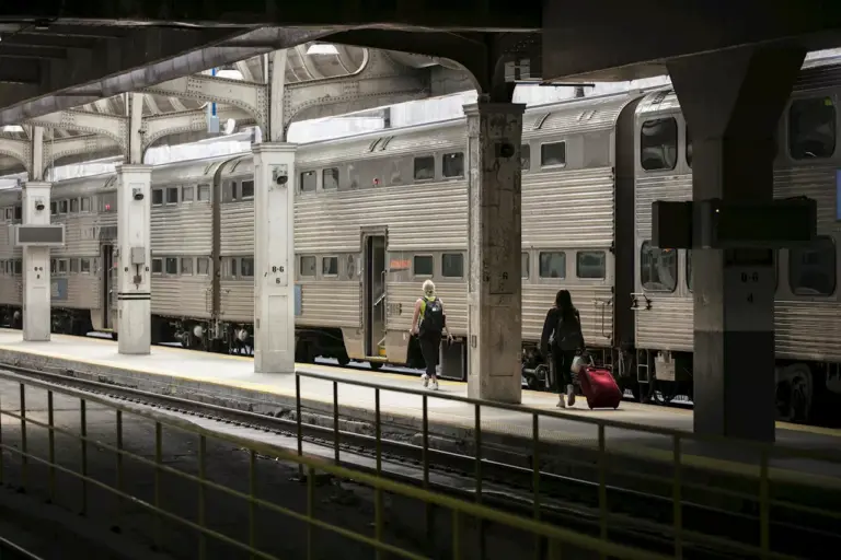 illinois-transit-agencies-set-2026-fare-rates-amid-new-funding