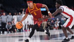 iowa-state-s-tamin-lipsey-injured-in-nail-biter-win-over-st-john-s
