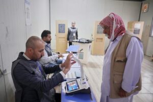iraqi-security-forces-and-yazidis-vote-early-ahead-of-parliament-elections