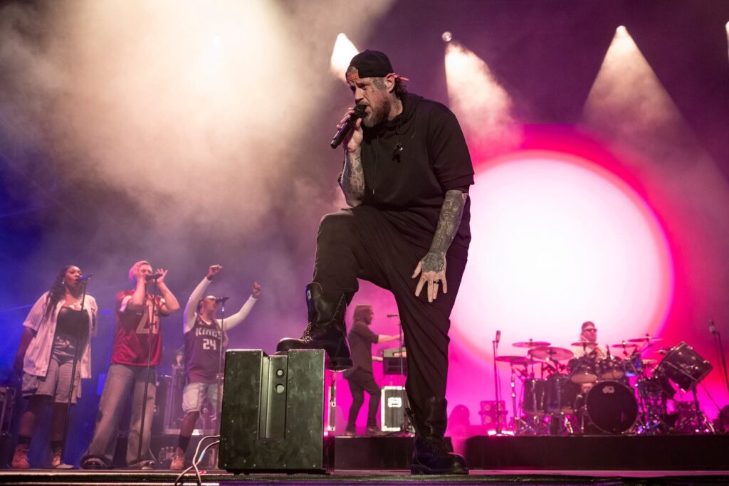 jelly-roll-discusses-mental-health-struggles-during-tour