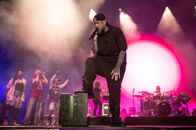 jelly-roll-discusses-mental-health-struggles-during-tour