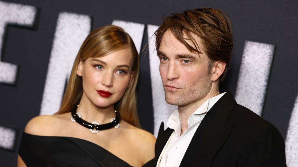 jennifer-lawrence-claims-revenge-on-robert-pattinson-in-film