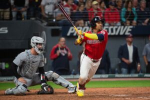 jos-ram-rez-secures-fifth-silver-slugger-award-in-thrilling-race