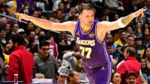 lakers-dominate-clippers-135-118-behind-doncic-s-43-point-night