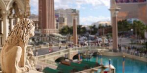 man-arrested-after-brandishing-fake-guns-near-circus-circus