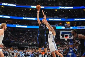 mavericks-suffer-setback-with-102-96-loss-to-grizzlies