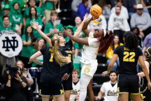 michigan-wolverines-crush-notre-dame-93-54-in-high-stakes-rematch