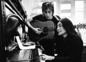 new-documentary-reveals-rare-john-lennon-footage-from-1971