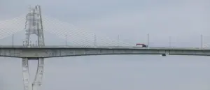 newly-opened-hongqi-bridge-in-china-collapses-into-river