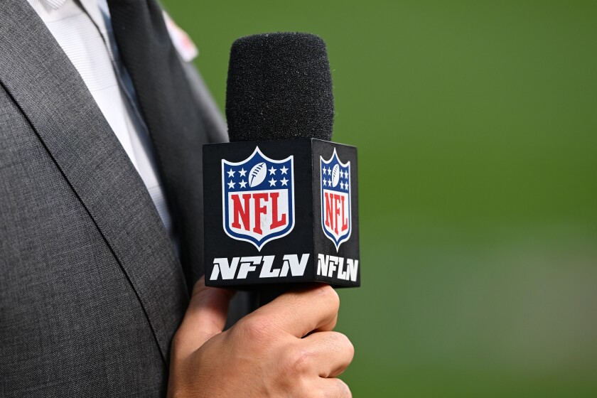 nfl-network-s-trade-coverage-fails-as-viewers-demand-more