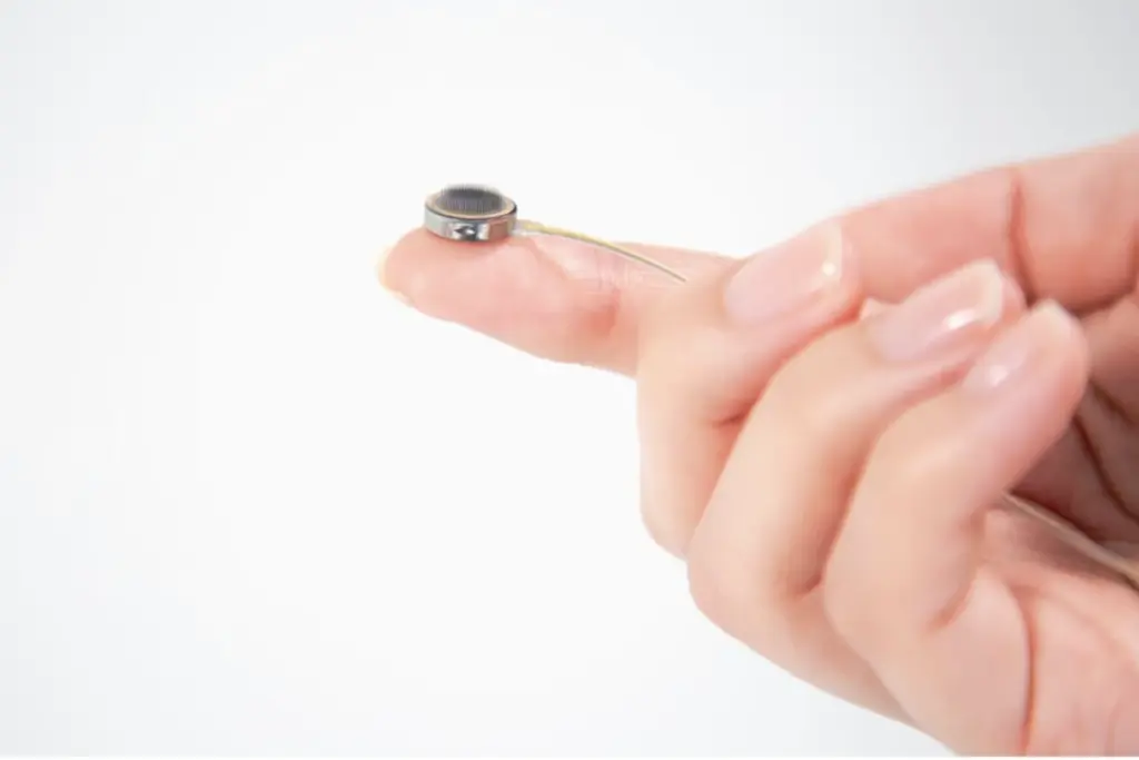 paradromics-receives-fda-approval-for-speech-restoring-brain-chip