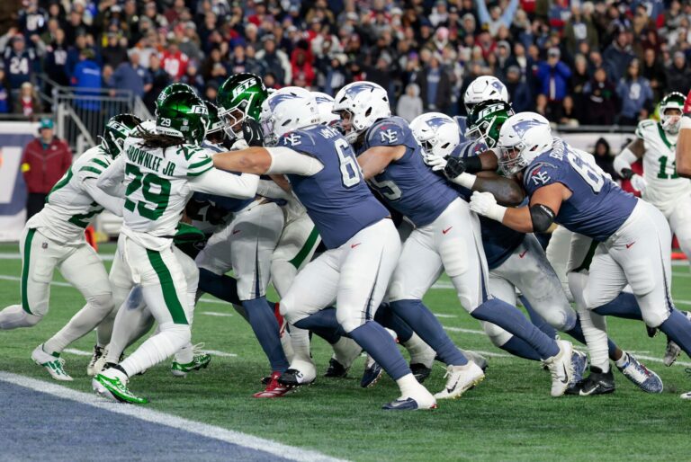 patriots-surge-to-9-2-after-dramatic-win-over-jets-27-14