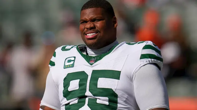 quinnen-williams-joins-dallas-cowboys-changes-jersey-to-92