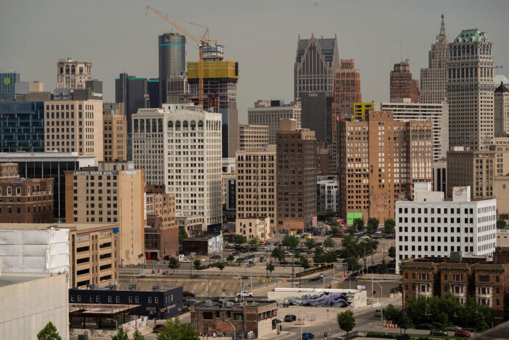 ready-to-love-season-11-launches-with-detroit-cast-on-premiere-night