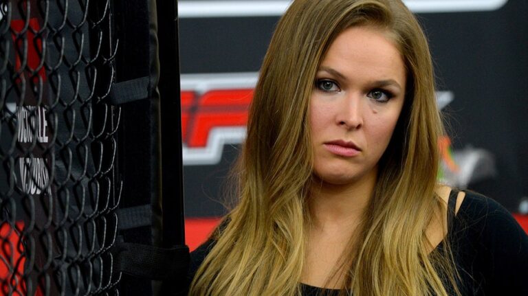 ronda-rousey-takes-aim-at-joe-rogan-in-fiery-podcast-exchange