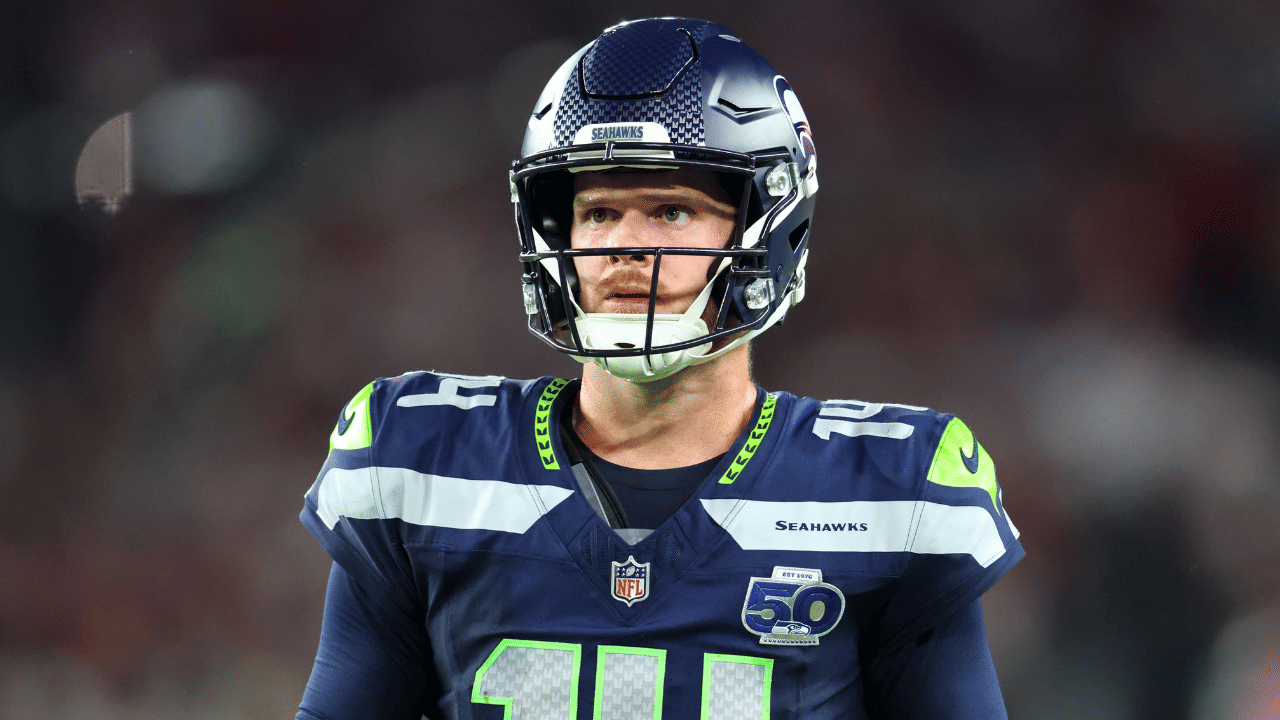 sam-darnold-shines-with-perfect-passer-rating-against-commanders