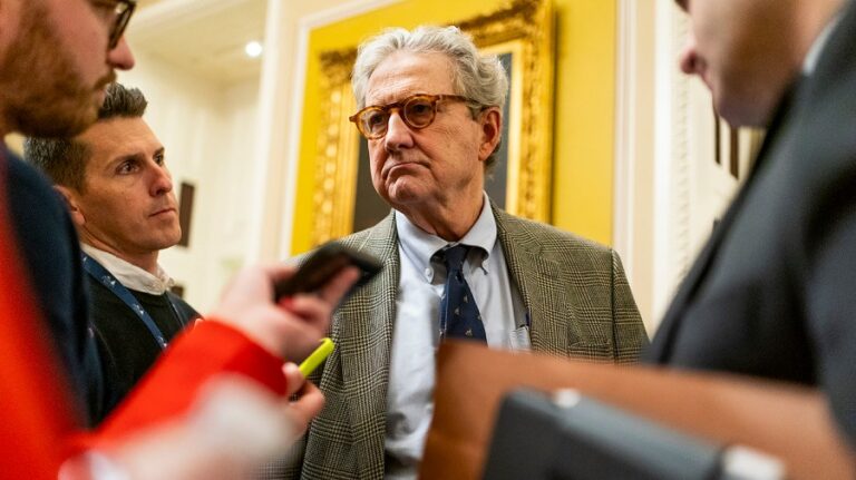 senate-republicans-propose-urgent-spending-cuts-in-energy-bill