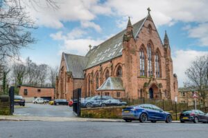 stunning-2-bedroom-mews-house-in-hillhead-listed-for-529-000