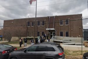 teen-brothers-document-ice-operations-amid-community-tensions