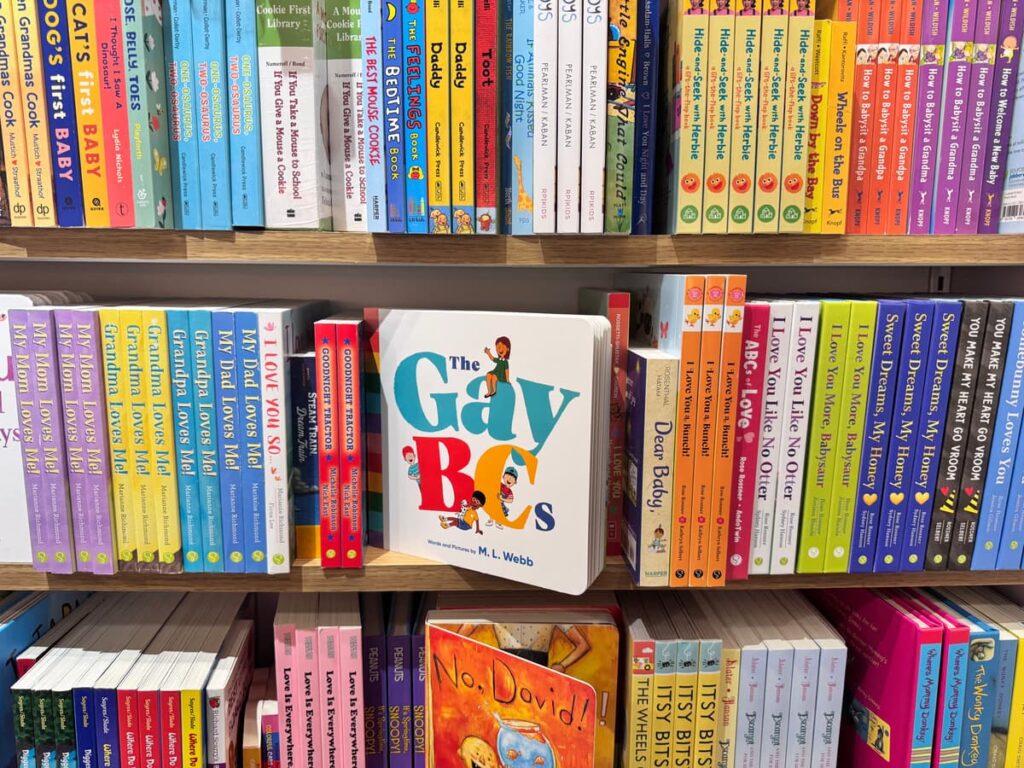 tennessee-libraries-close-to-remove-transgender-books-from-shelves