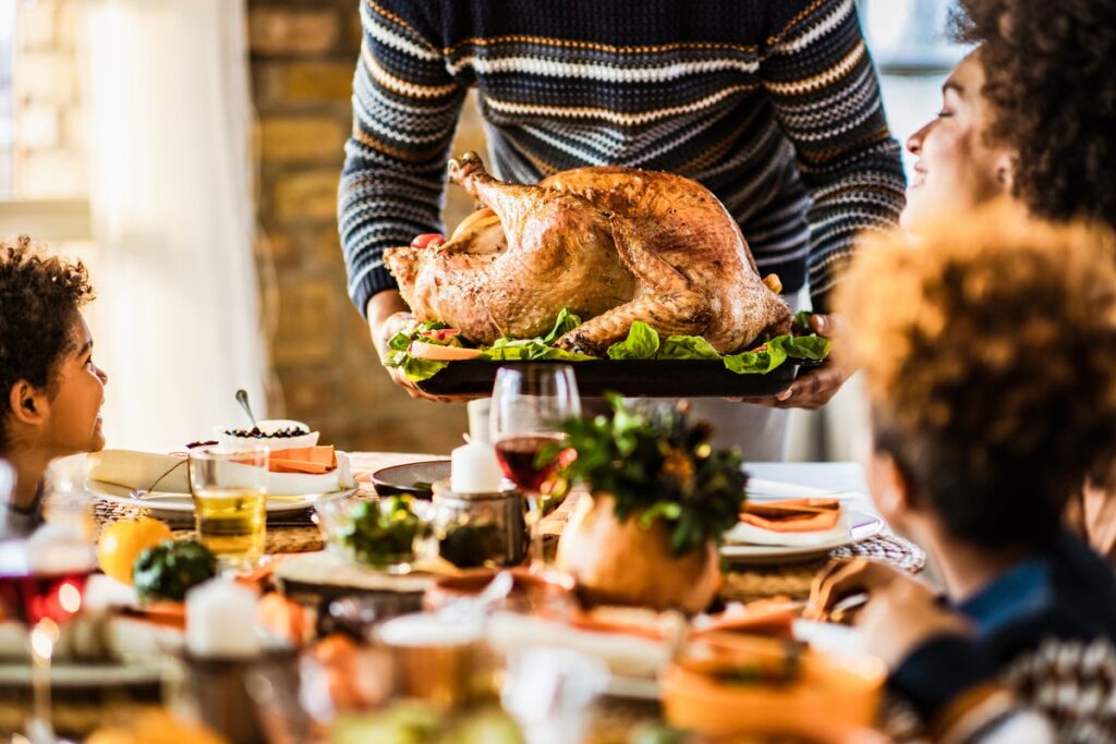 thanksgiving-dinner-timing-experts-reveal-best-hours-to-eat-now