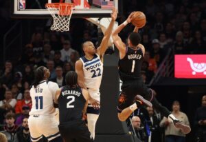 timberwolves-blow-late-lead-fall-to-suns-114-113-in-dramatic-finish