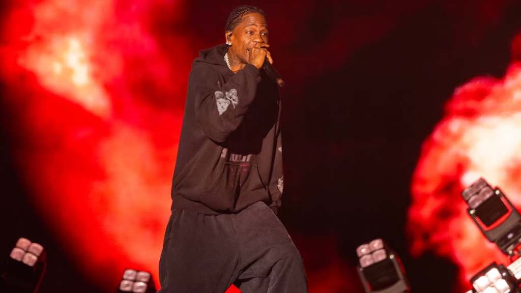 travis-scott-disses-pusha-t-during-japan-concert-urgent-update