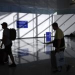 u-s-airports-slash-flights-by-10-amid-government-shutdown
