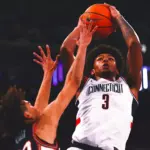 uconn-dominates-illinois-74-61-at-madison-square-garden