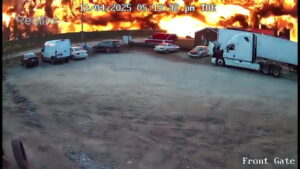 ups-plane-crashes-in-louisville-7-dead-11-injured-video-captured