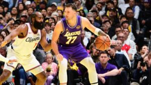 urgent-fantasy-basketball-tips-key-picks-for-friday-s-11-game-slate