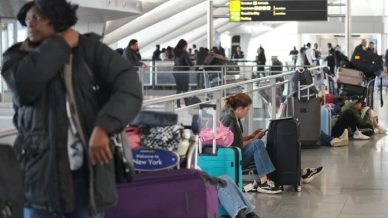 urgent-flights-cut-at-40-major-us-airports-starting-friday