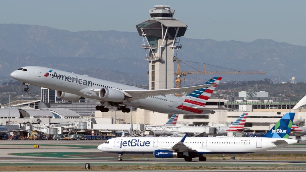 us-government-shutdown-hits-aviation-hard-with-thousands-of-flight-cancellations