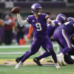 vikings-face-must-win-clash-vs-packers-to-revive-playoff-hopes
