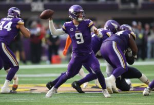 vikings-face-must-win-clash-vs-packers-to-revive-playoff-hopes