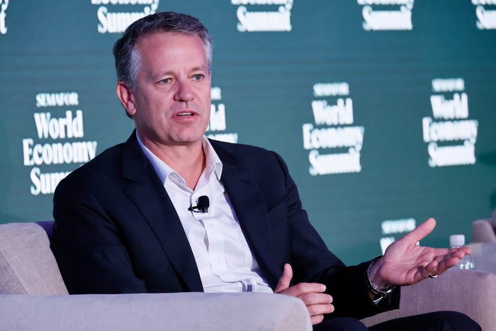 walmart-ceo-doug-mcmillon-retires-john-furner-to-succeed-him