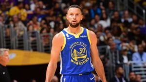 warriors-curry-out-for-3rd-straight-game-return-hopes-for-tuesday